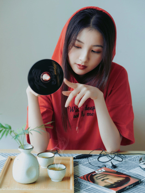 班凯罗无解之力席卷对手，勇士单节风暴拉开雷霆差距—NBA赛场上的个人传奇与团队狂飙